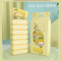 Khăn giấy ướt mini (combo 3 bịch 24 gói nhỏ)