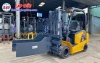Xe Nâng Điện Ngồi 2.5 Tấn KOMATSU FB25-12 Gắn Kẹp Vuông