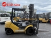 Xe nâng dầu 2.5 tấn Komatsu FD25T-17