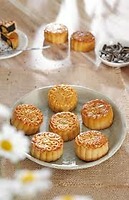 Bánh Trung Thu Bình Chung Nhân Sen Nhuyễn – Vỏ Bánh Thơm Mềm, Nhân Sen Bùi Ngọ
