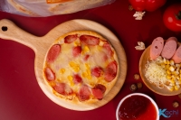 Pizza Xúc Xích Ngô Kachi Túi 180g Size 16 – Nhân Ngô Ngọt, Phô Mai Béo Ngậy