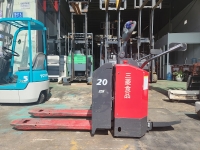 Xe nâng tay điện thấp 2 tấn