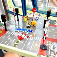 Bộ sa bàn giao thông 42 x 23 cm - Dụng cụ học tập trực quan cho trẻ em mẫu giáo và tiểu học