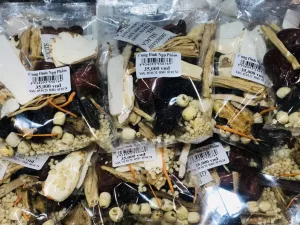 CUNG ĐÌNH NGỰ PHẨM