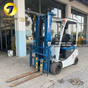 Xe nâng điện ngồi lái 2 tấn KOMATSU FB20A-12