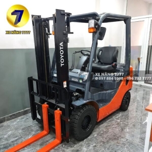 Xe nâng xăng gas 1.5 tấn TOYOTA 02-8FG15 - NEW 100%