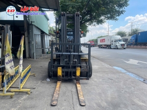 Xe Nâng Dầu 4.5 tấn KOMATSU FH45-1 