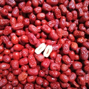 Táo đỏ Tân Cương