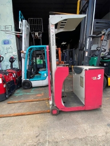 Xe Nâng Điện Đứng Lái 500kg Toyota FBT5