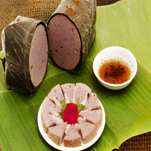 Giò Bò Truyền Thống Ước Lễ Ngọc Yến 1Kg – Thơm Mềm Đậm Vị Bò – Chuẩn Làng Nghề