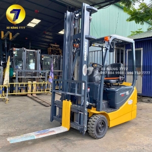 Xe Nâng Điện Ngồi 1.5 Tấn KOMATSU FB15M-12