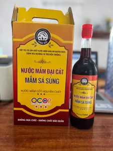 Nước mắm cốt sá sùng Đại Cát chai 700ml