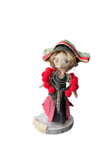 Búp bê dân tộc	