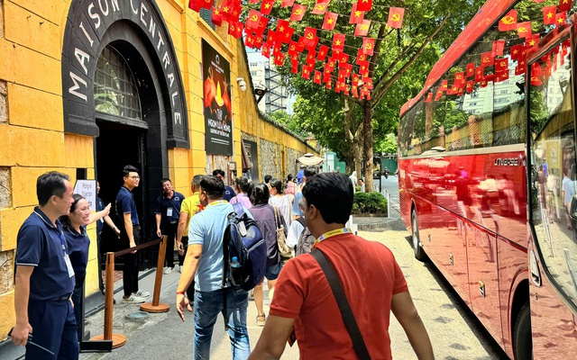 Di tích Nhà tù Hỏa Lò - Đổi mới, sáng tạo để hấp dẫn du khách