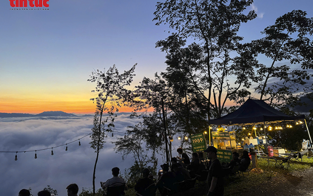 Đồn Đèn – 'ban công trời' mới của Thái Nguyên hút giới trẻ săn mây