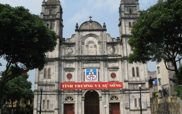 Ghé thăm Nhà thờ Chính tòa Bắc Ninh đậm chất châu Âu cổ kính